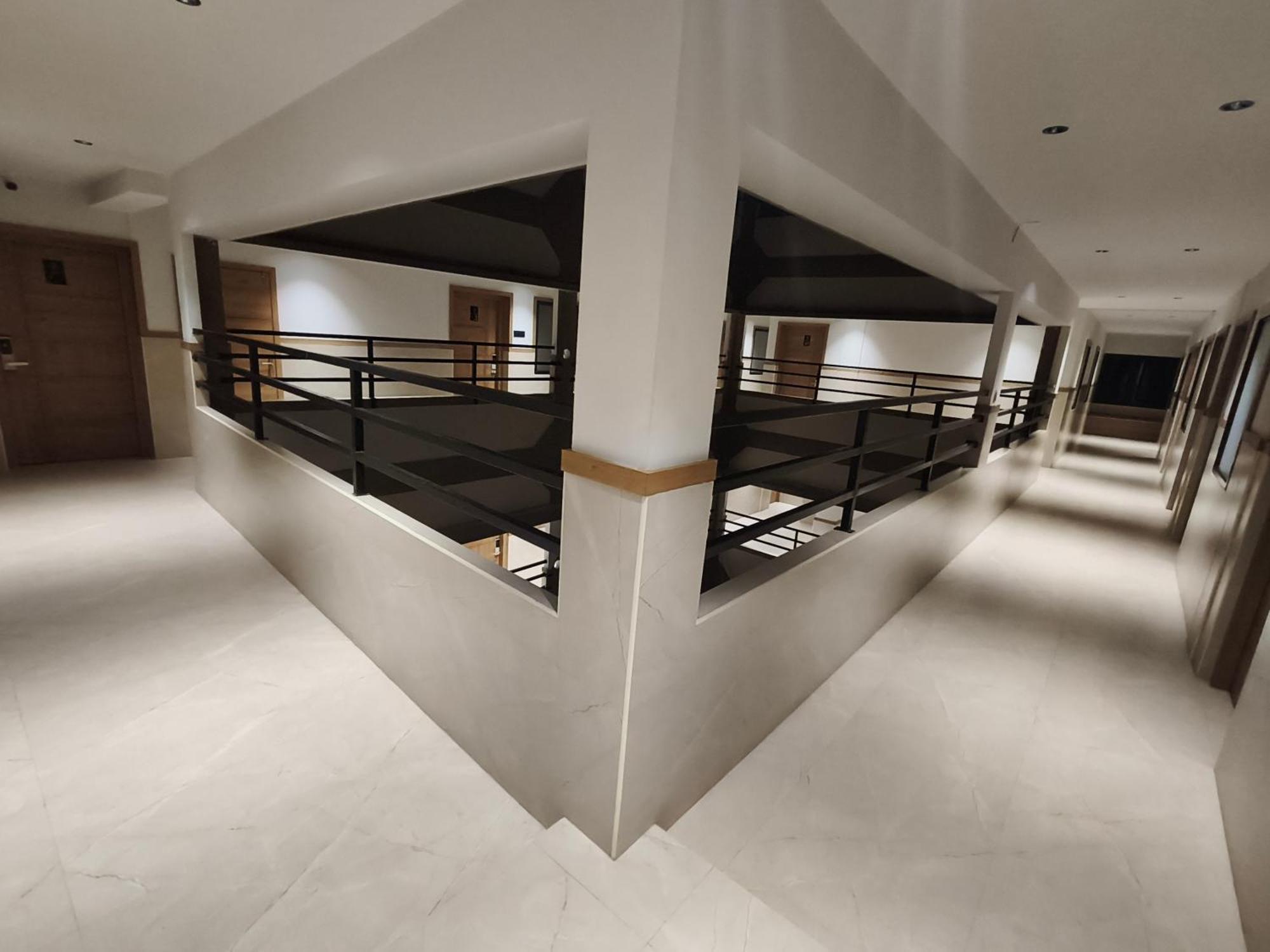 Hotel Beverly Plaza Kozsíkóde Kültér fotó